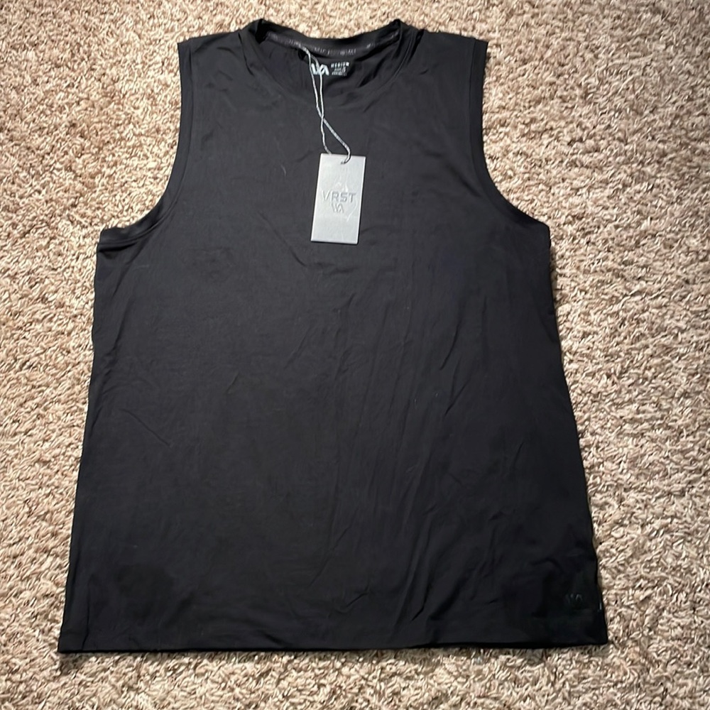 Black sleeveless shirt